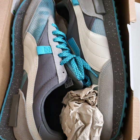 PUMA..sz 13 mens..turquoise/grey - Picture 10 of 10